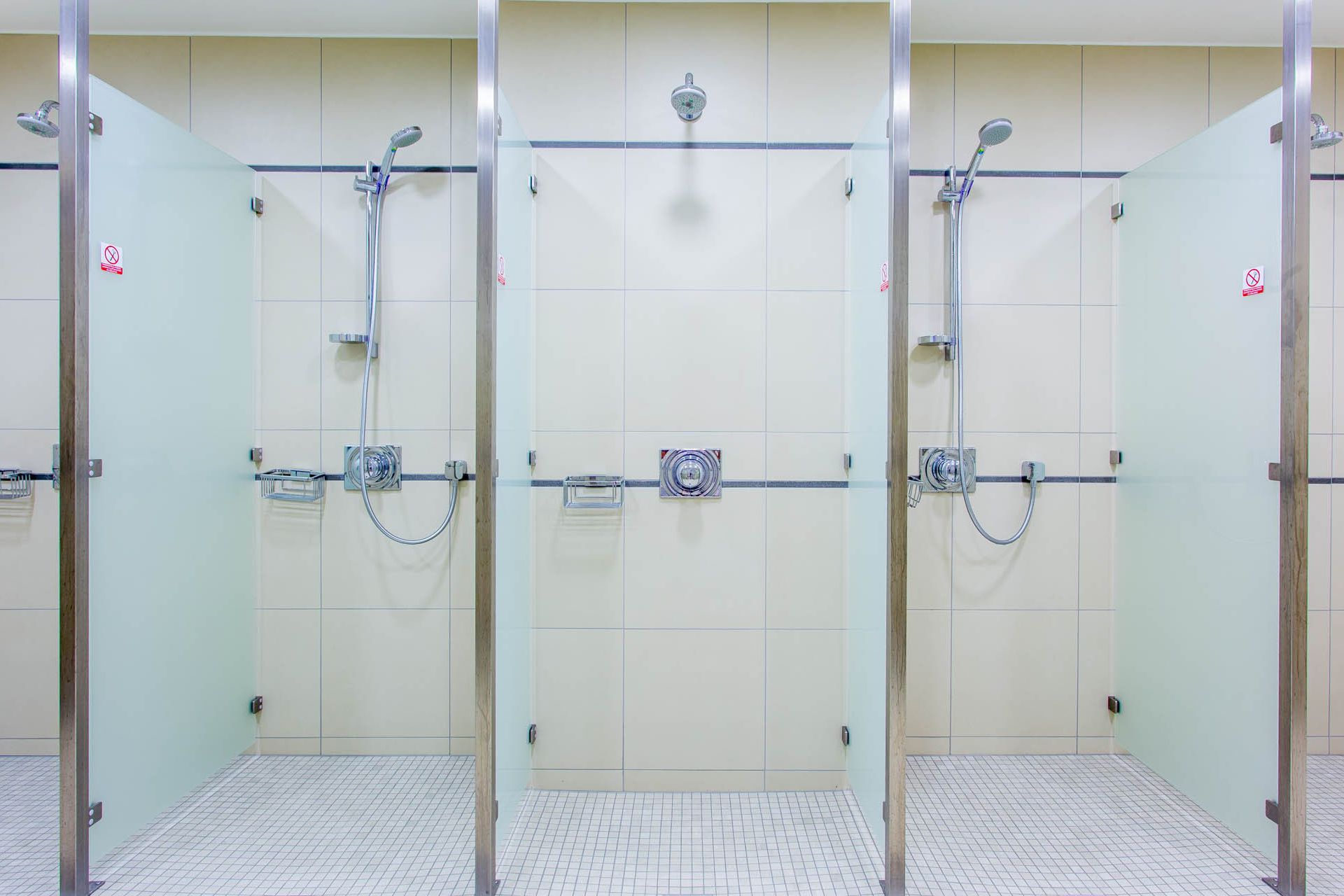 The Shower Cleaning Co Sparkling fresh!